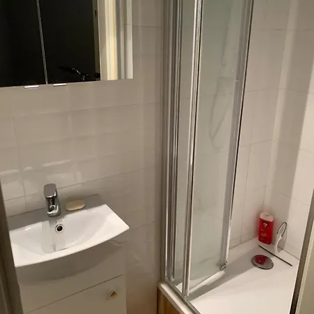3 Bedroom Lux Center Vincent Apartment